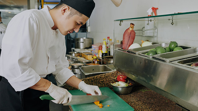 Commis-chef-coloured Commis chef